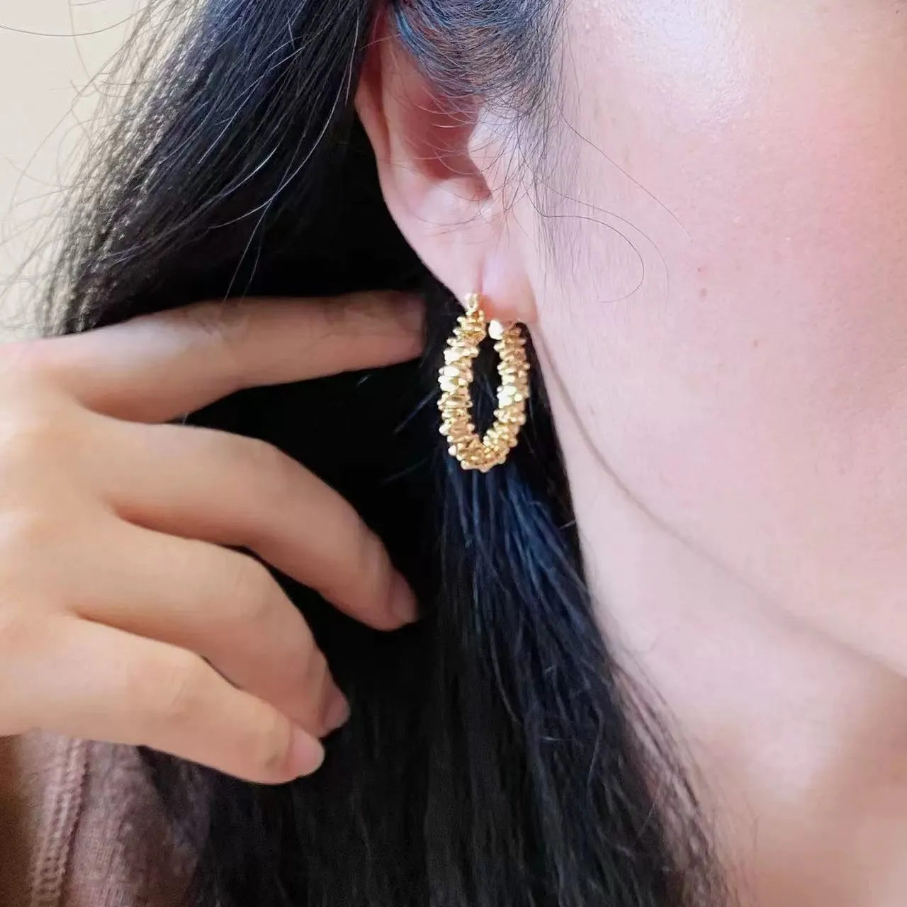 Accessible Luxury Fashion Exaggerated Broken Gold Hoop Elegant Earrings