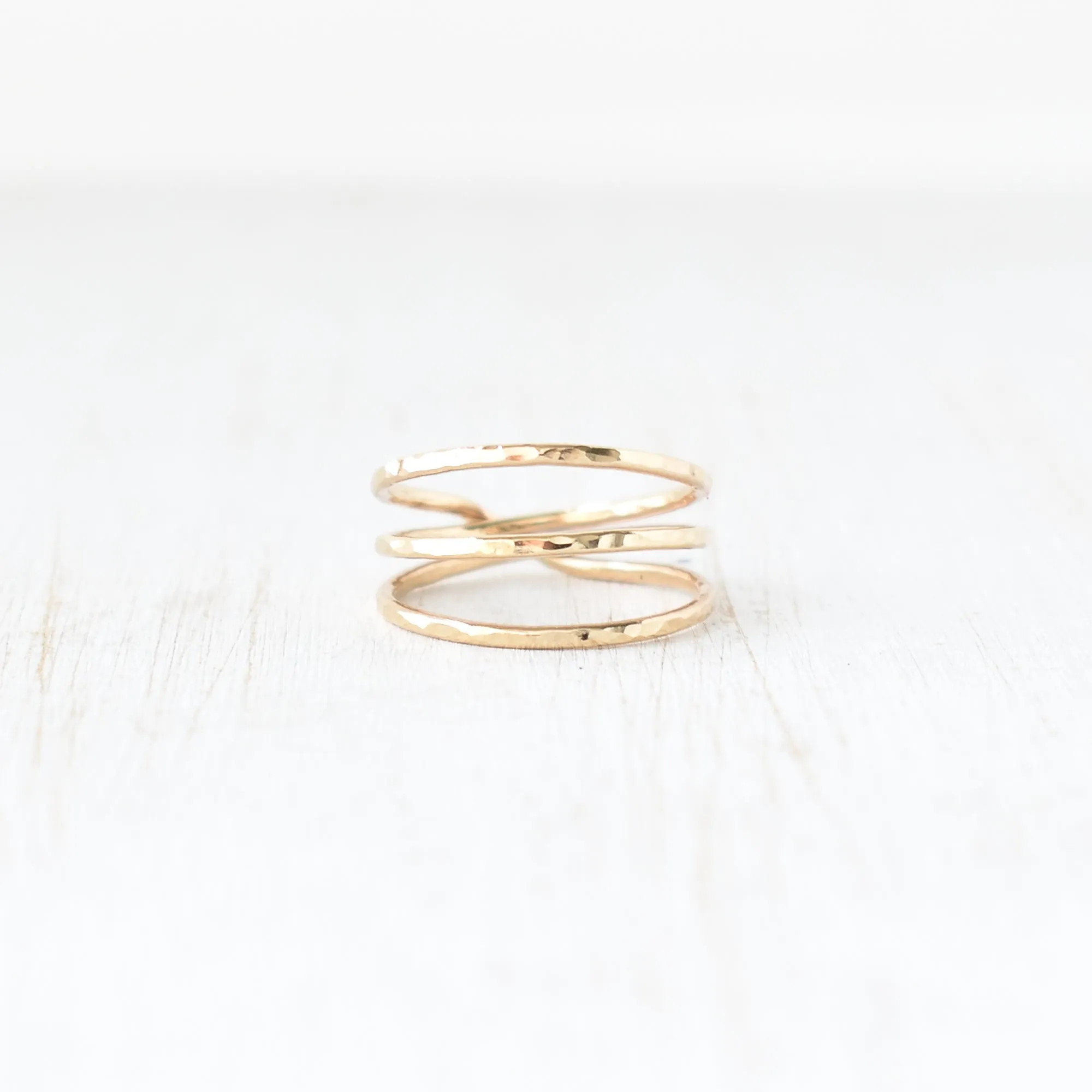 'Ekolu Three Band Ring