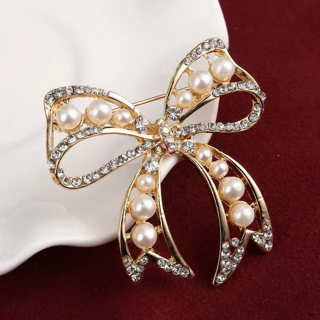 Elegant Peacock Butterfly Rhinestone Brooch Pin Bee Leopard Music Note Simulated Pearl Fashion Brooches Flower Crown Brooch Gift