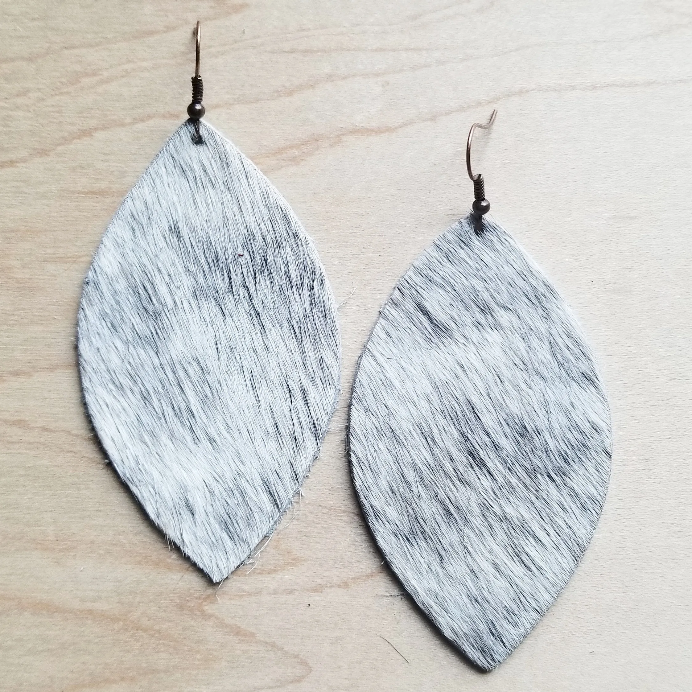 **Leather Oval Earrings in White and Gray Hair-on-Hide 221v