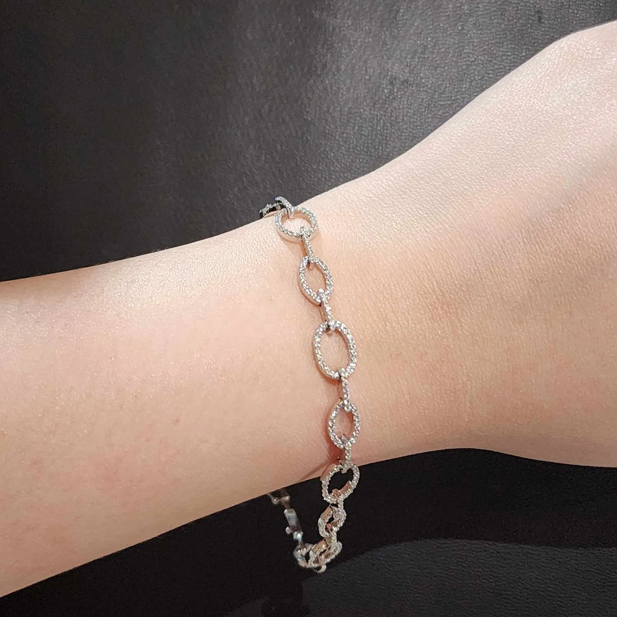 #LVNA2024 | Chain Link Diamond Bracelet 18kt