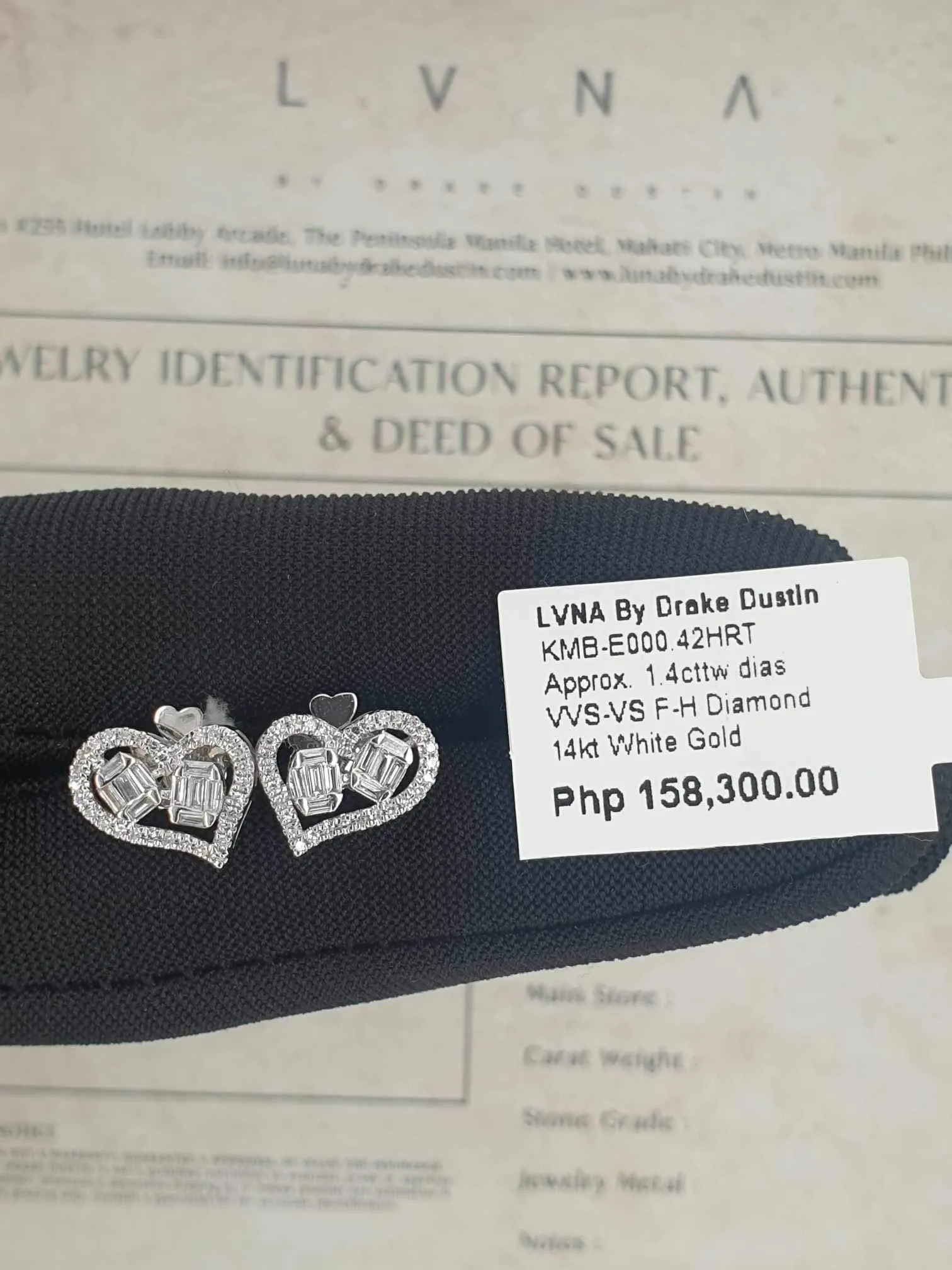 #LVNA2024 | Classic Heart Oval Stud Diamond Earrings 14kt