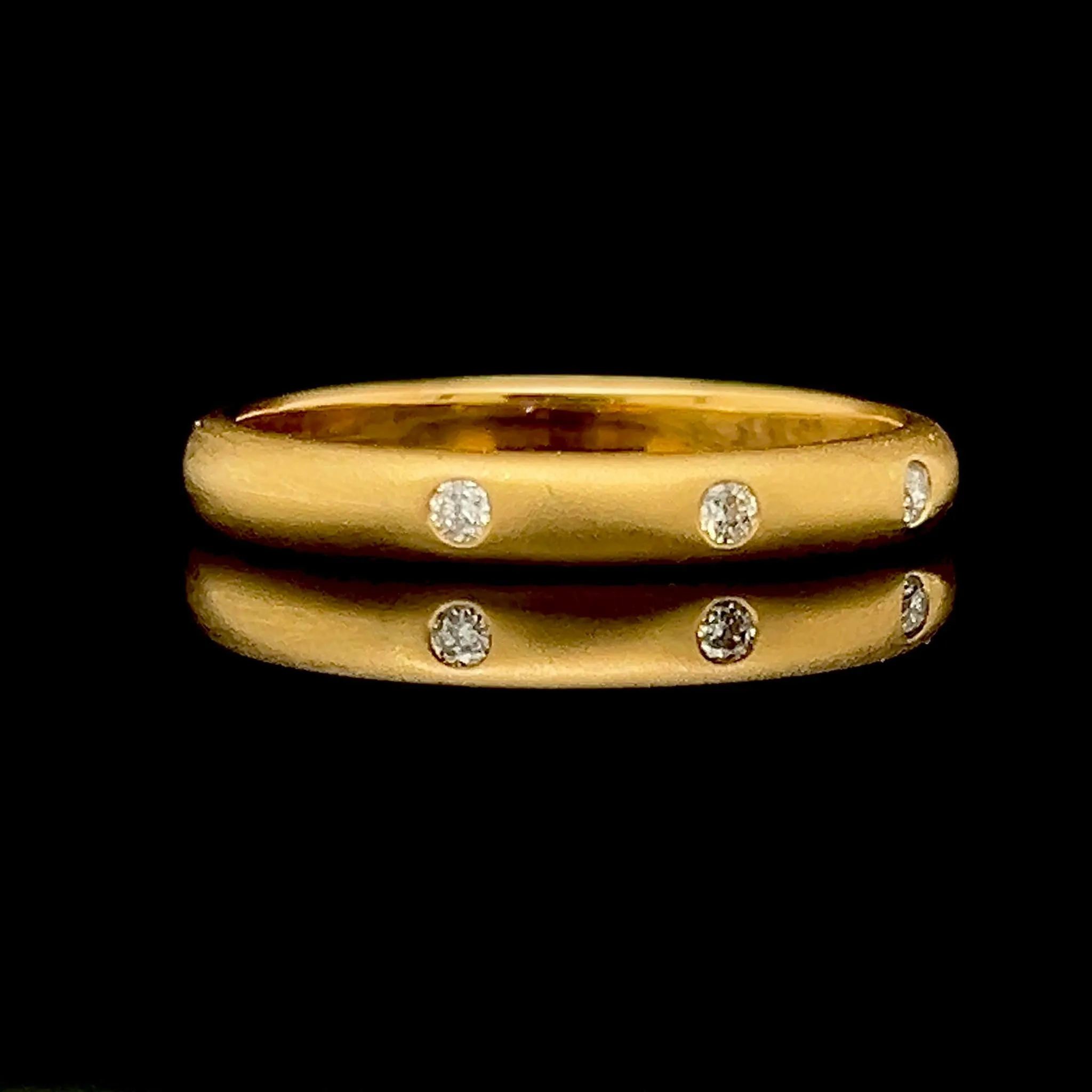 #LVNA2024 | Golden Matte Diamond Ring 18kt