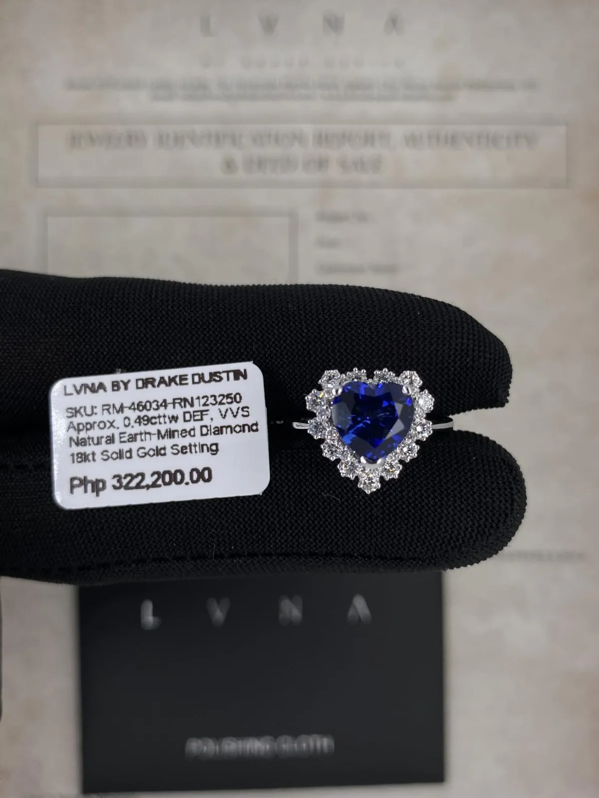 #LVNA2024 | Heart Sapphire Gemstone Halo Diamond Ring 18kt