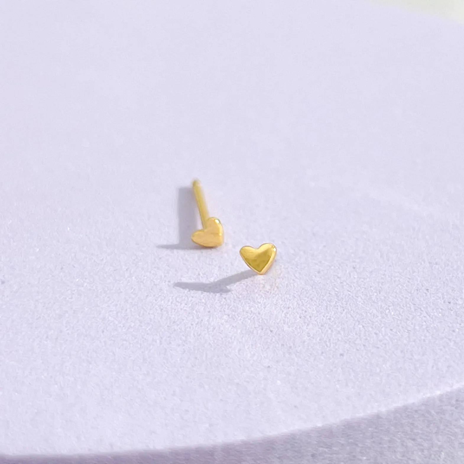 Micro Heart 2.0 Studs in Gold